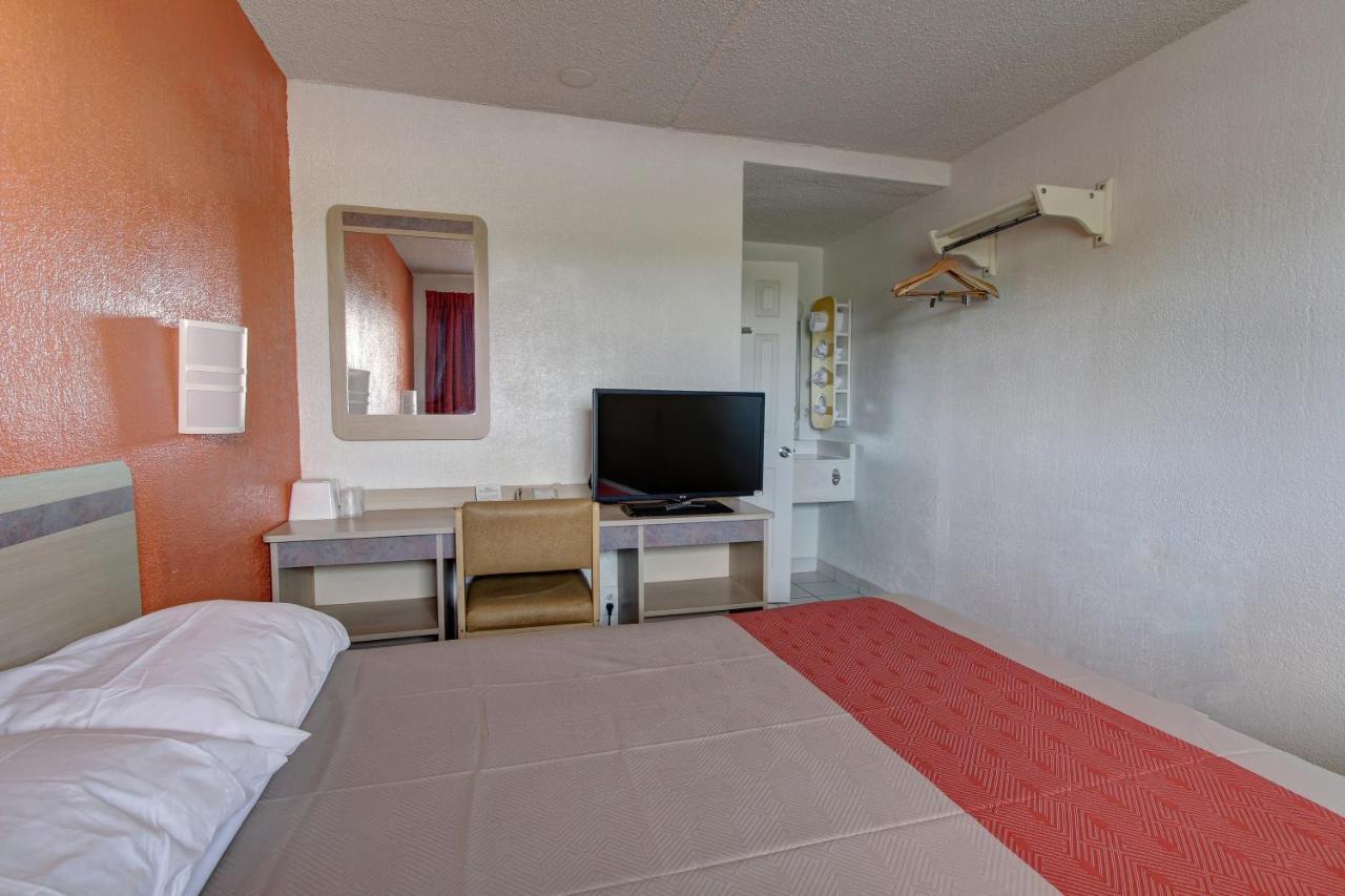 Motel 6-North Ridgeville, Oh - Cleveland Intl Airport - N Ridgeville Εξωτερικό φωτογραφία